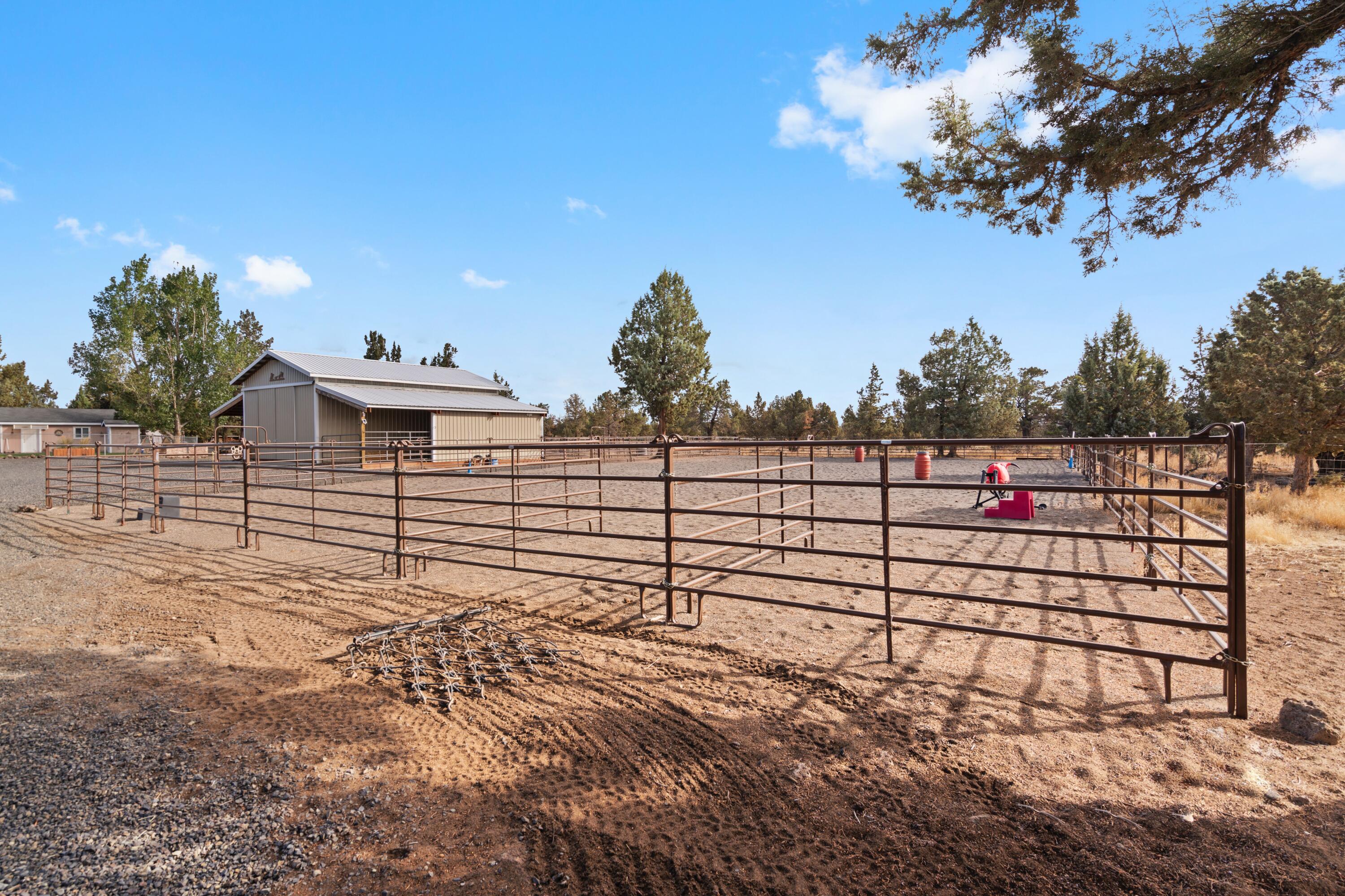 Twin Lakes Ranch - Residential