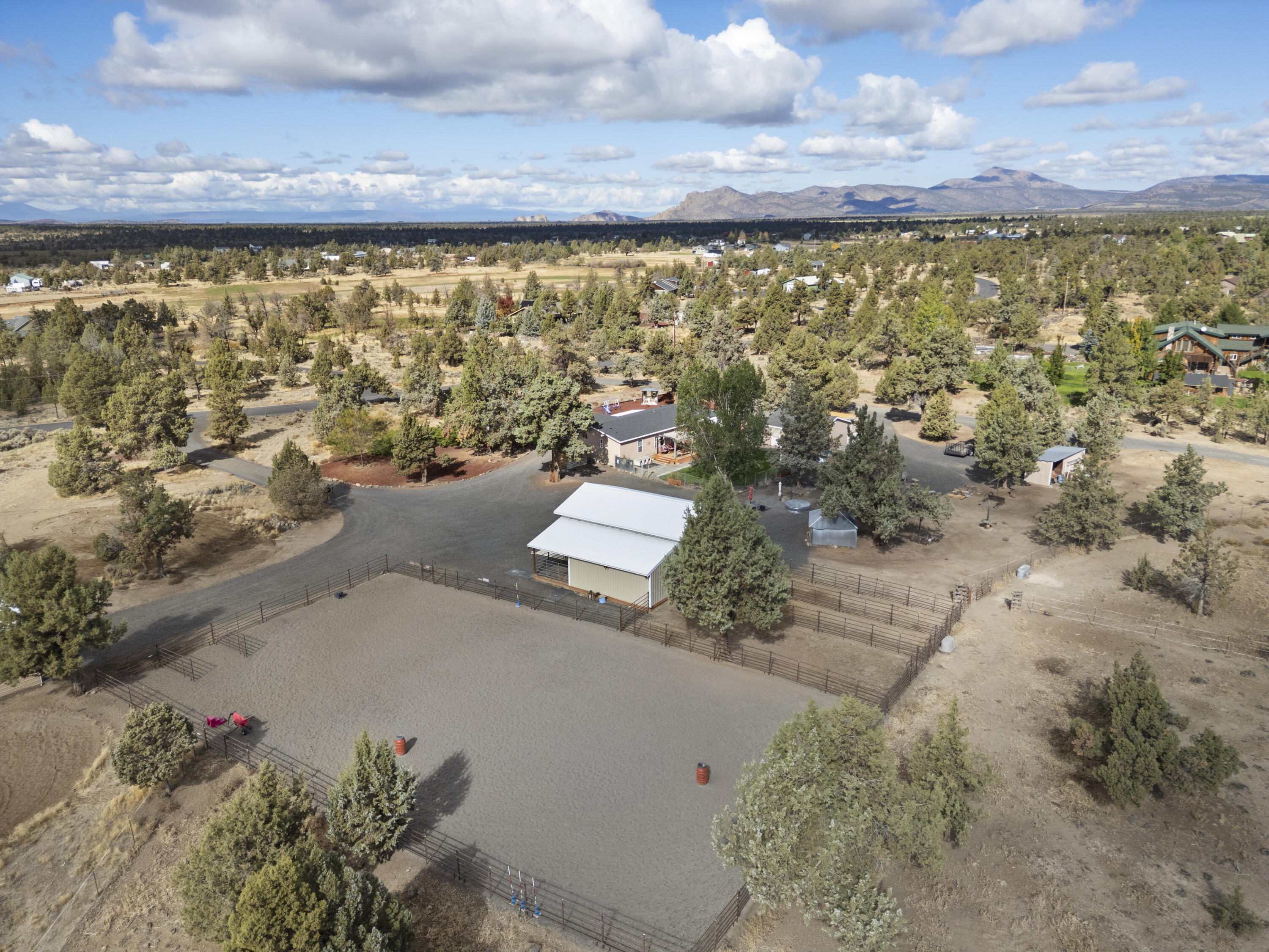 Twin Lakes Ranch - Residential