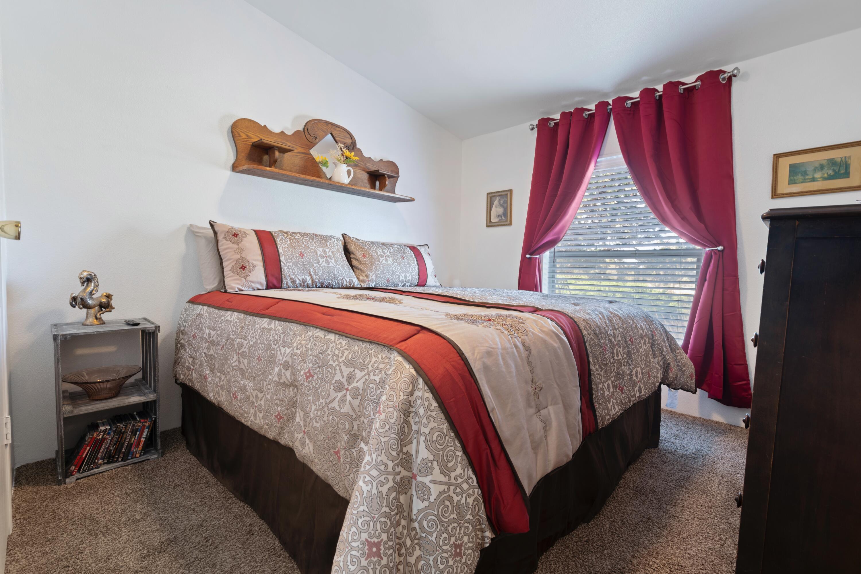 Twin Lakes Ranch - Residential