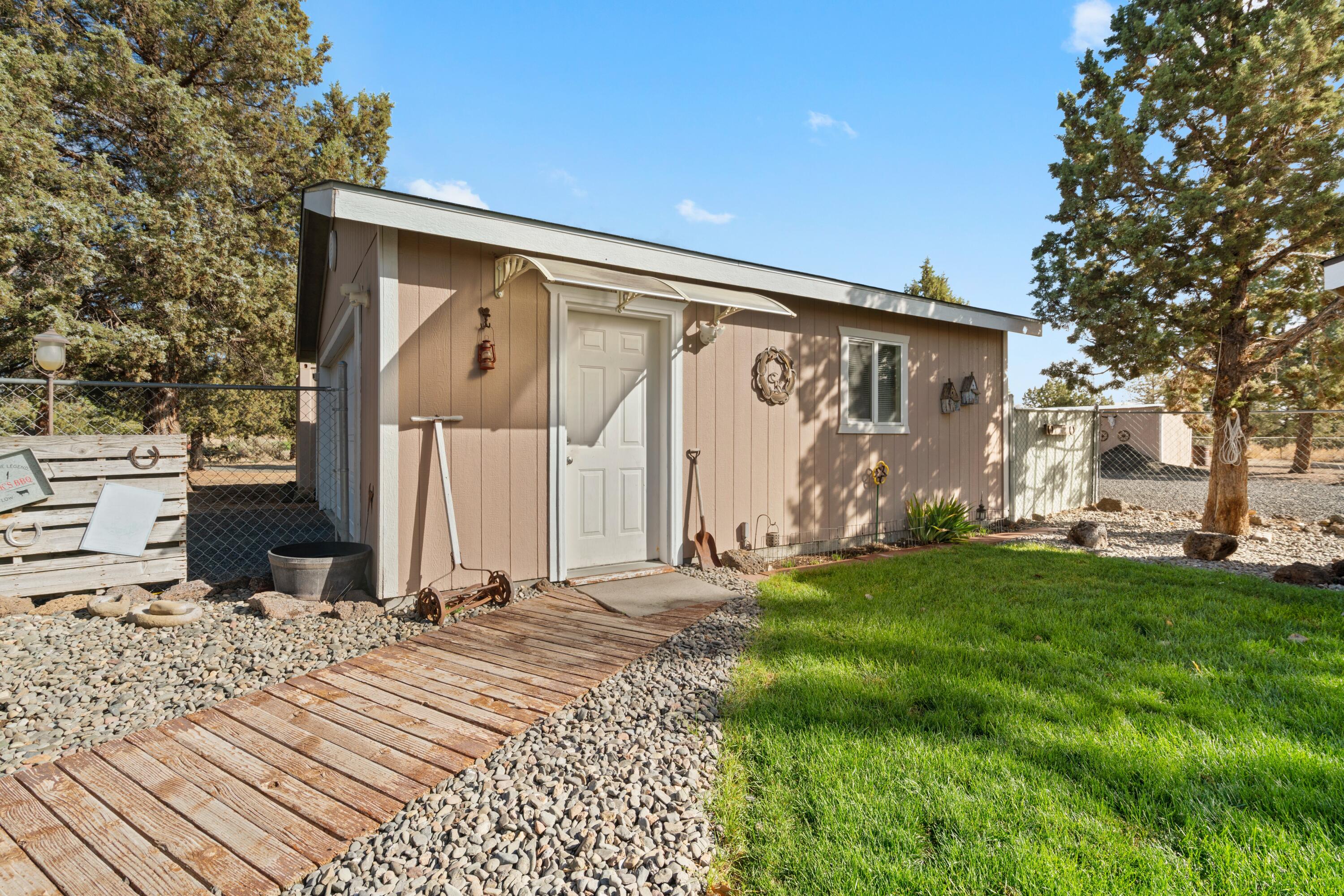 Twin Lakes Ranch - Residential