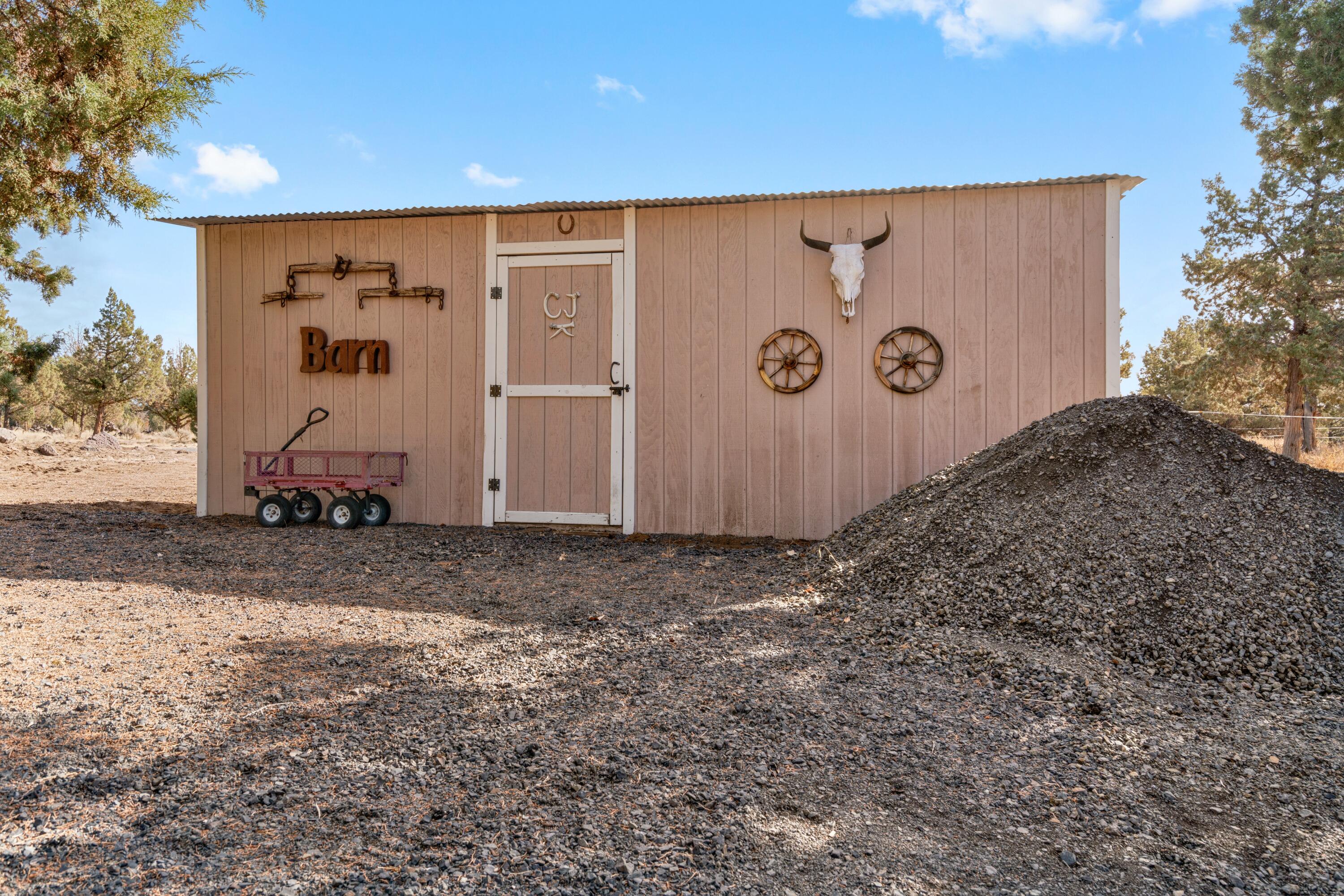 Twin Lakes Ranch - Residential