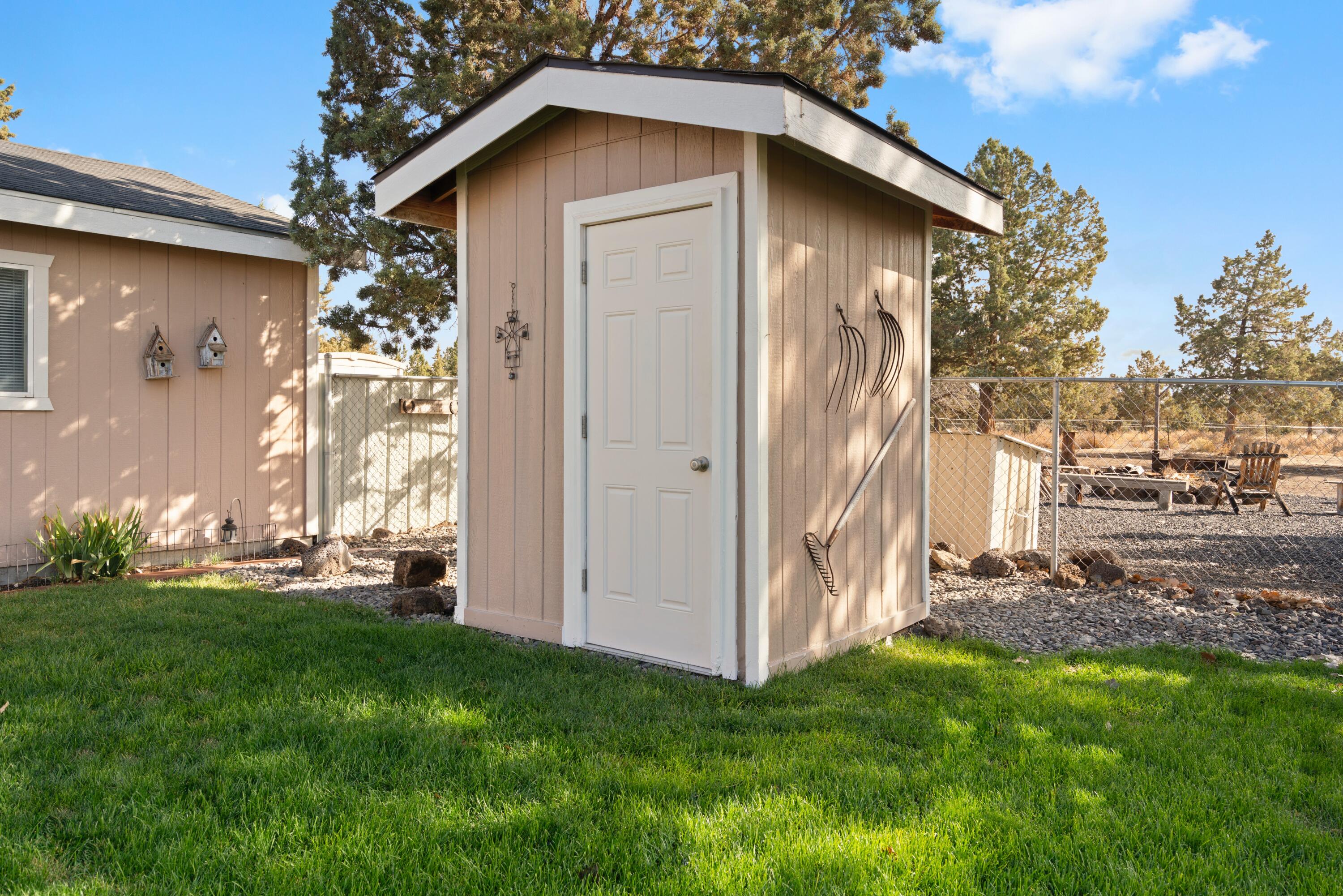 Twin Lakes Ranch - Residential