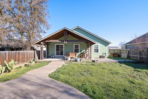 Tiny photo for 2727 Connell Avenue, Medford, OR 97501 (MLS # 220214840)