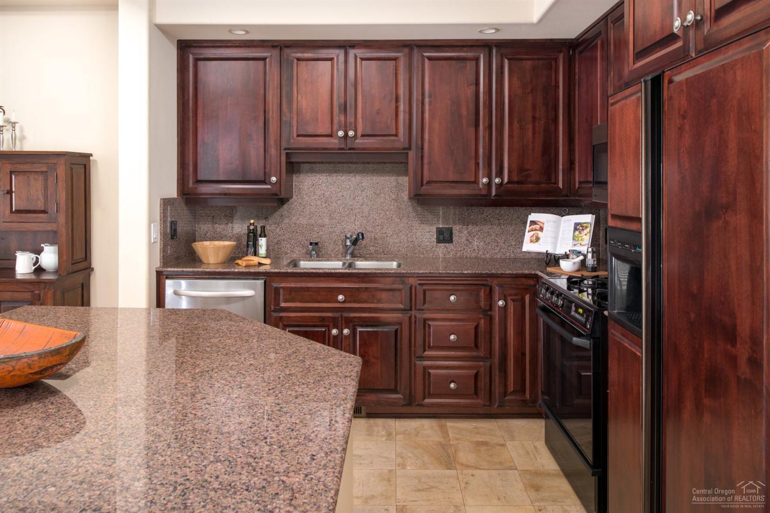 Broken Top - Residential