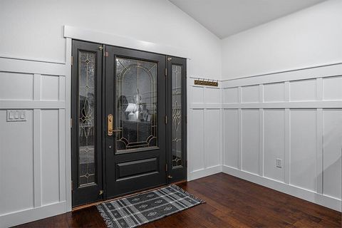 Tiny photo for 8550 Rogue River Highway, Grants Pass, OR 97527 (MLS # 220219578)