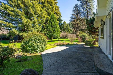 Tiny photo for 8550 Rogue River Highway, Grants Pass, OR 97527 (MLS # 220219578)