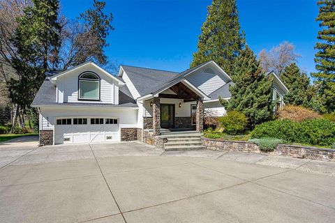 Tiny photo for 8550 Rogue River Highway, Grants Pass, OR 97527 (MLS # 220219578)