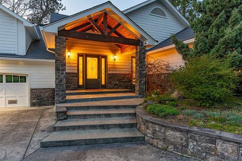 Tiny photo for 8550 Rogue River Highway, Grants Pass, OR 97527 (MLS # 220219578)
