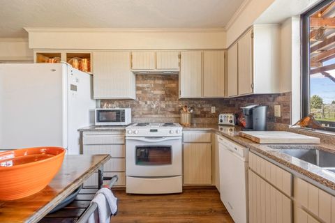 Tiny photo for 25887 SE Weberg Road, Paulina, OR 97751 (MLS # 220220087)