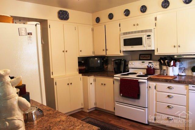 1st Fairways_CC - Residential