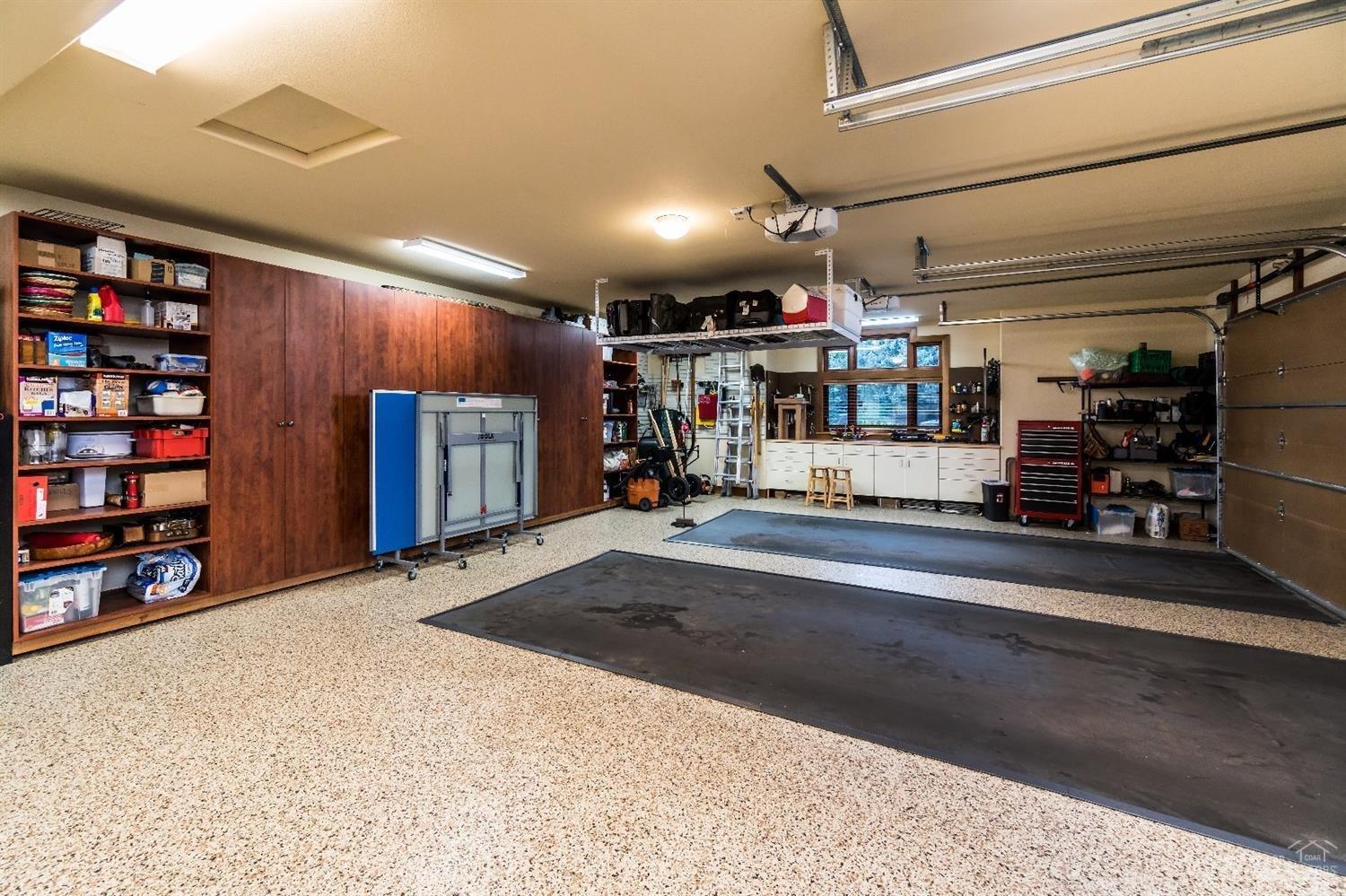 Broken Top - Residential