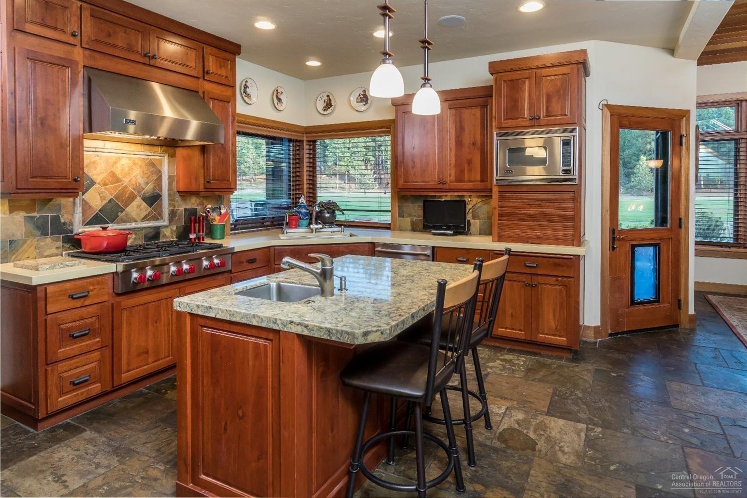 Broken Top - Residential