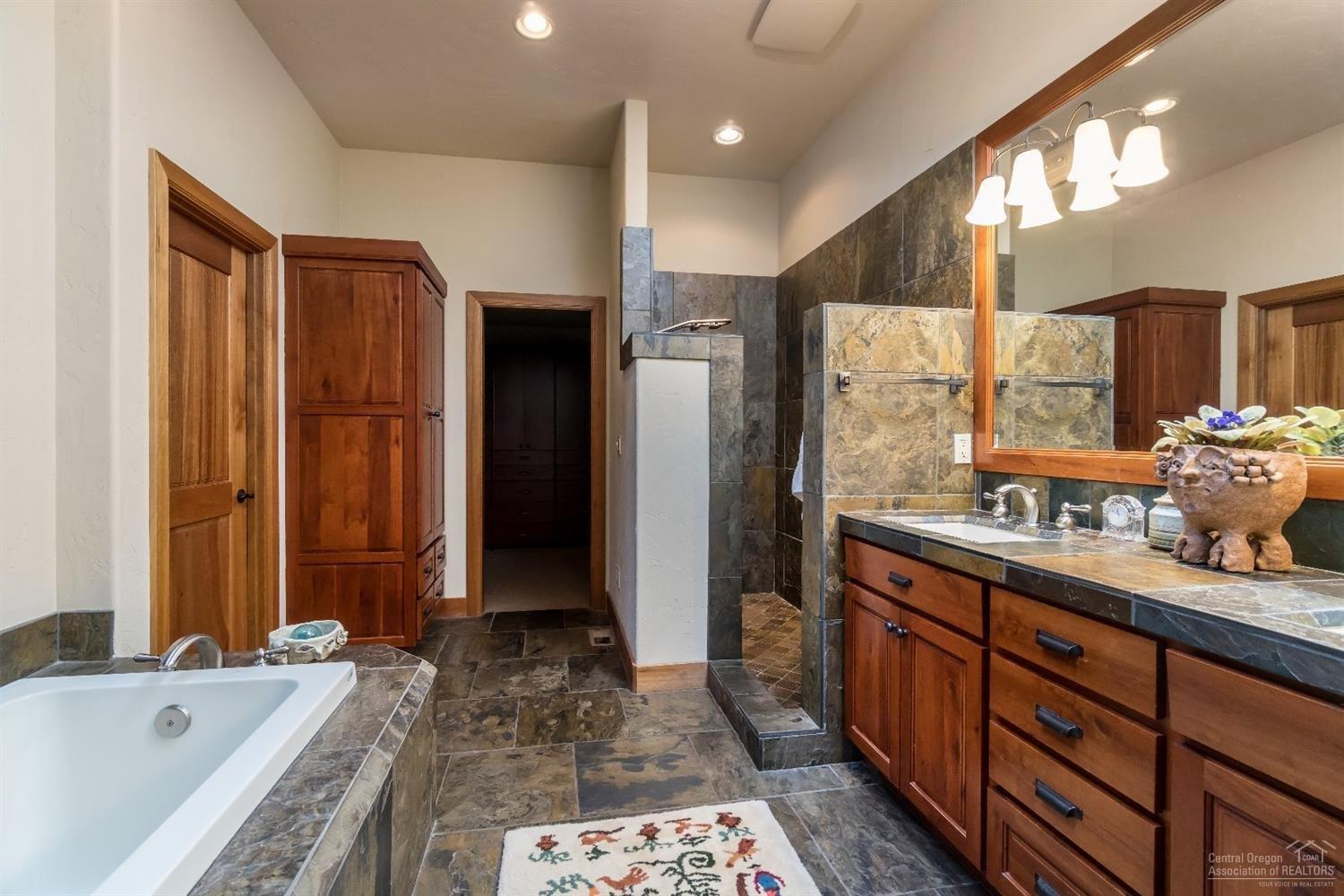 Broken Top - Residential