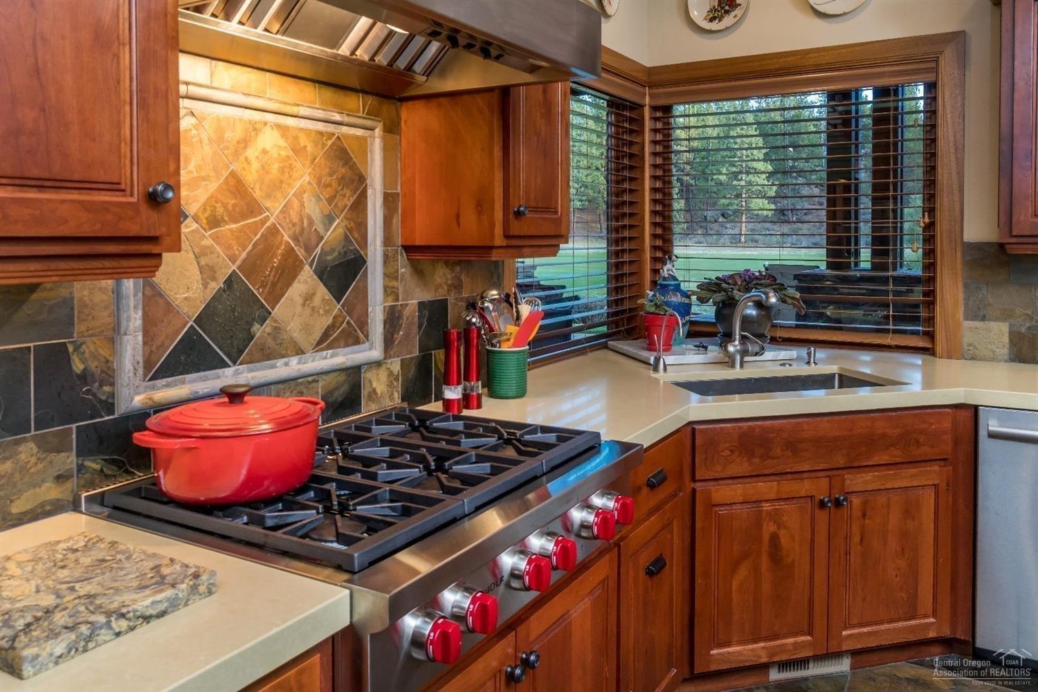 Broken Top - Residential