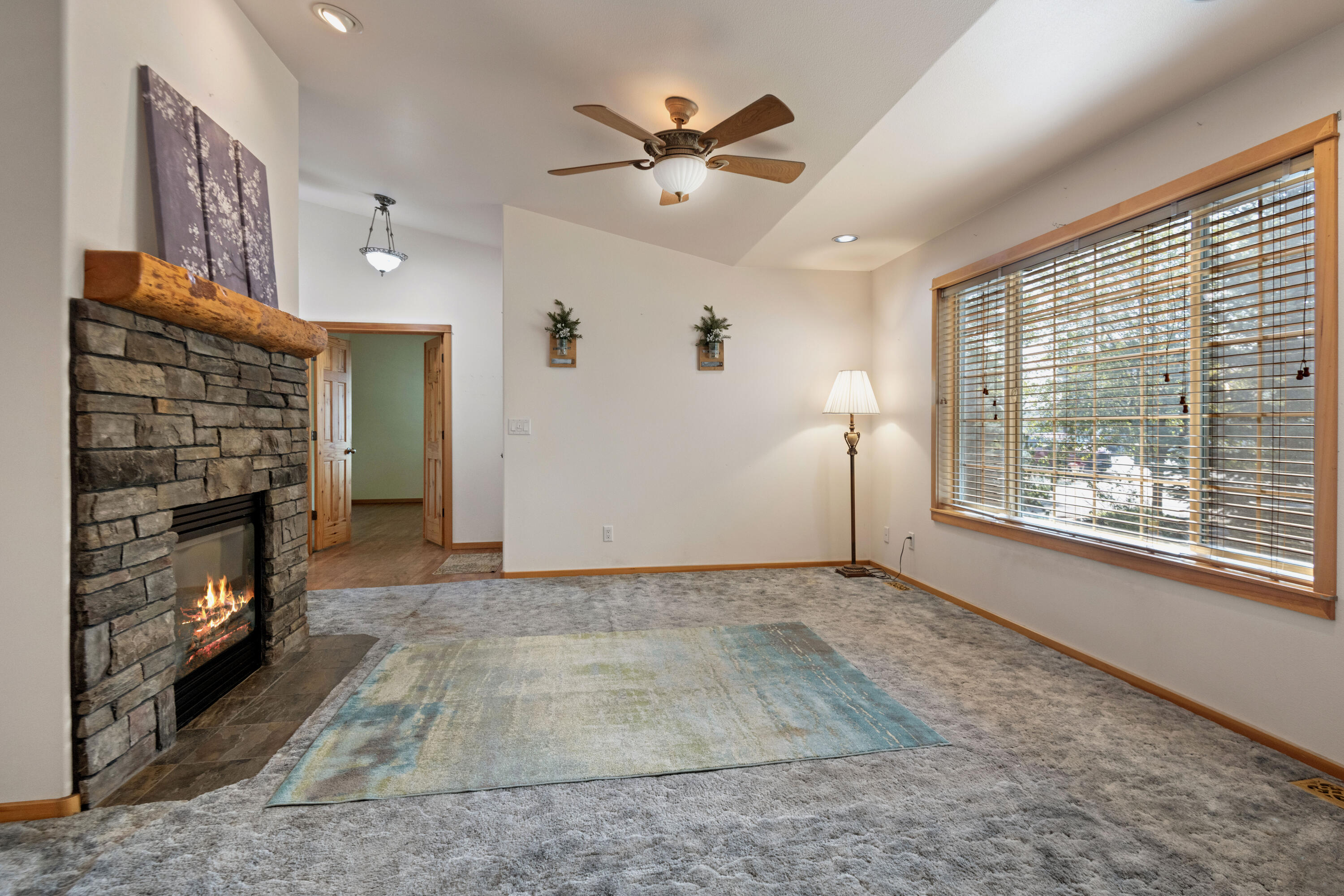 R&W Estates - Residential