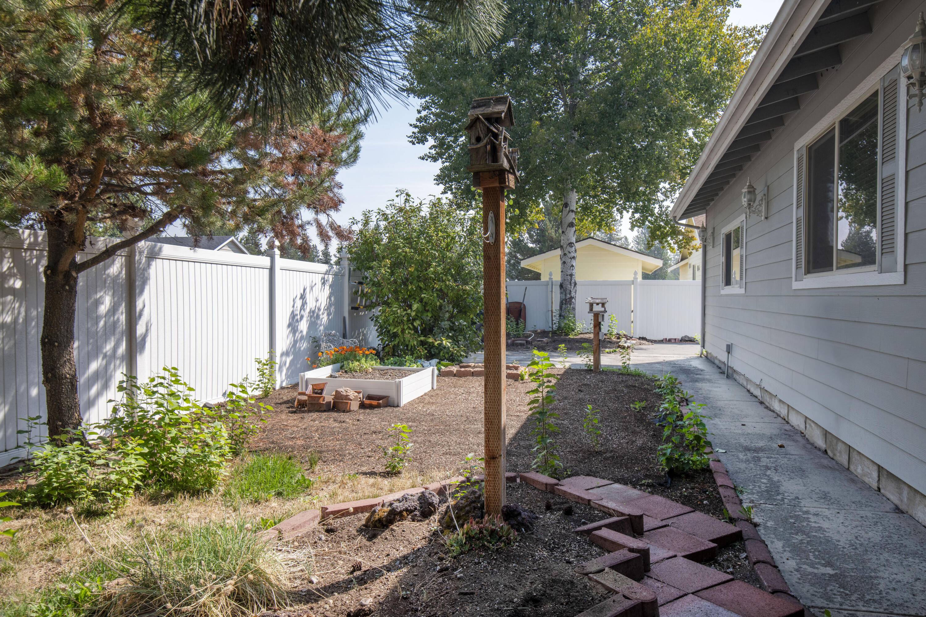 R&W Estates - Residential