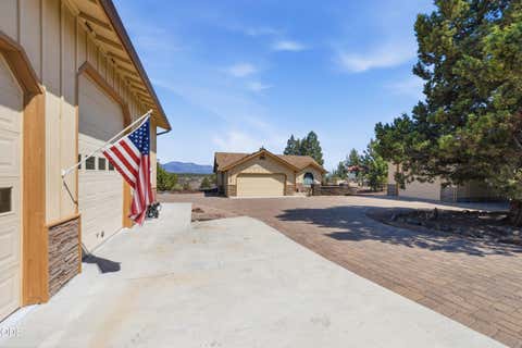 Tiny photo for 15565 SW Chinook Drive, Terrebonne, OR 97760 (MLS # 220225764)