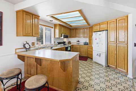 Tiny photo for 15565 SW Chinook Drive, Terrebonne, OR 97760 (MLS # 220225764)