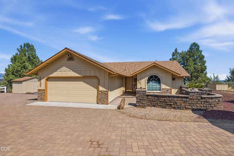 Photo of 15565 SW Chinook Drive, Terrebonne, OR 97760 (MLS # 220225764)