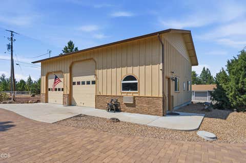Tiny photo for 15565 SW Chinook Drive, Terrebonne, OR 97760 (MLS # 220225764)