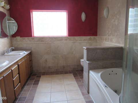 Tiny photo for 642 Front Street, Klamath Falls, OR 97601 (MLS # 220227080)