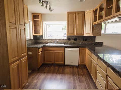 Tiny photo for 642 Front Street, Klamath Falls, OR 97601 (MLS # 220227080)