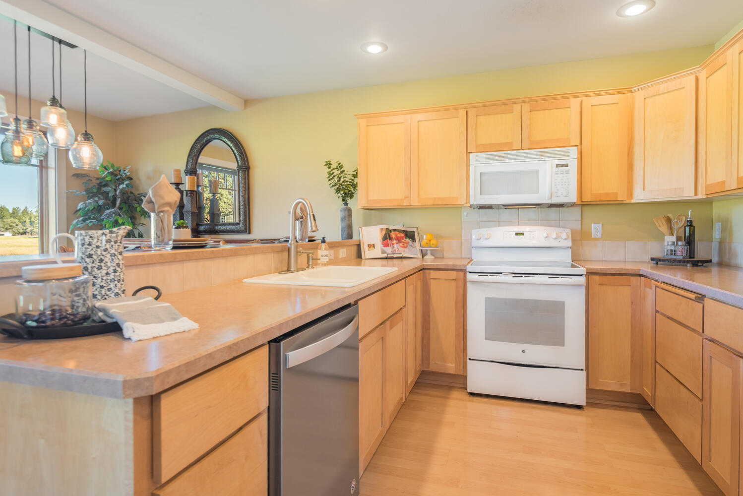 Pine Meadow Vill - Residential