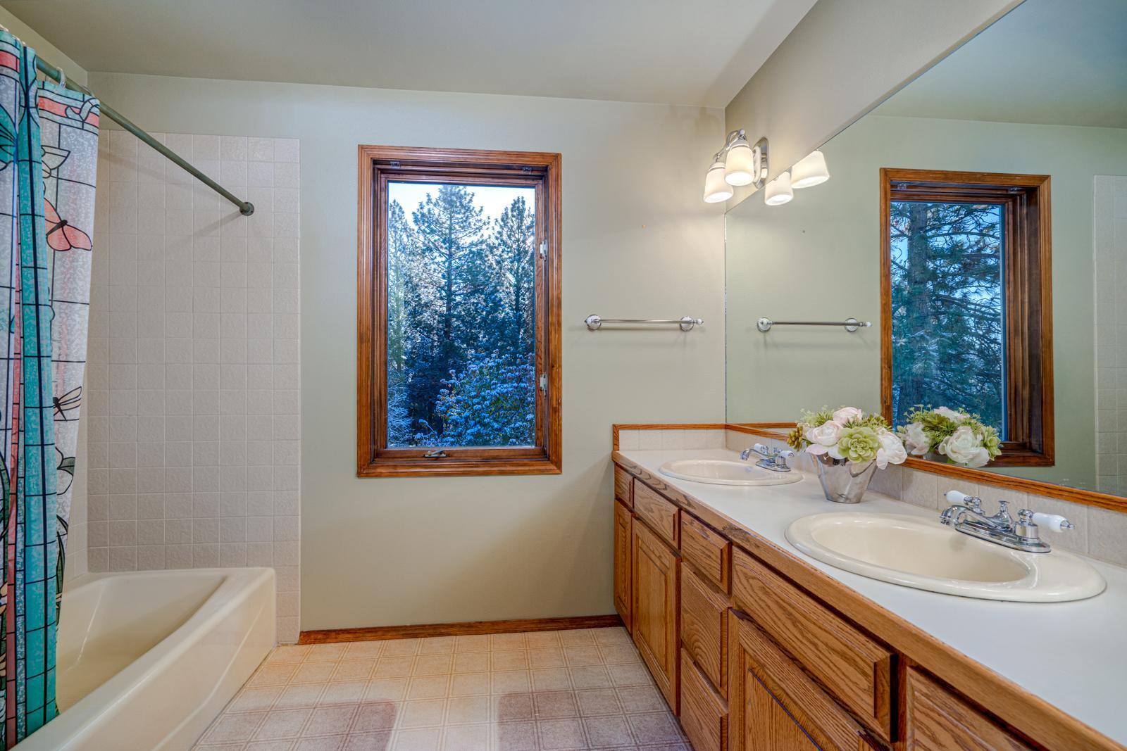 Awbrey Butte - Residential