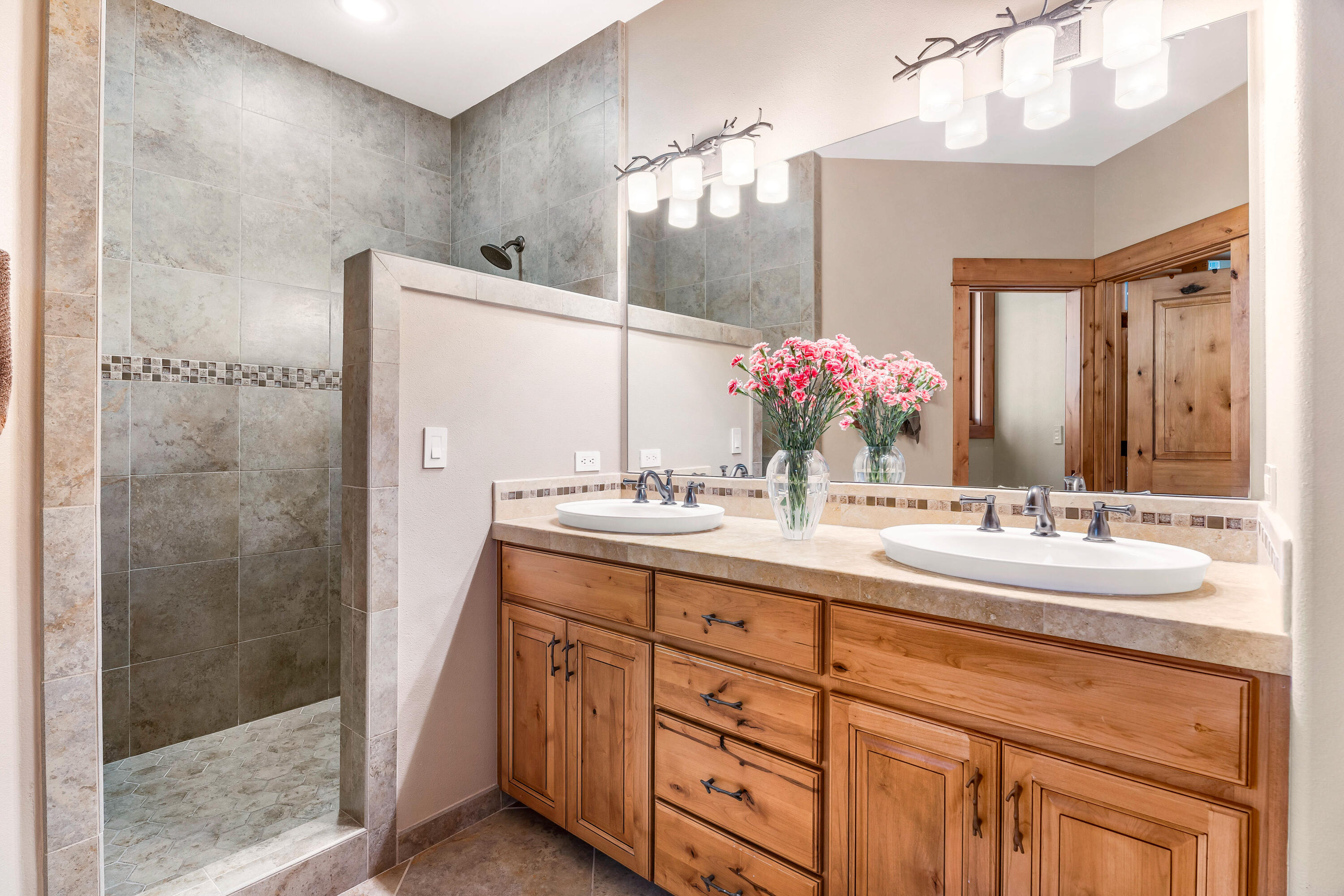 Fairway Point Villag - Residential