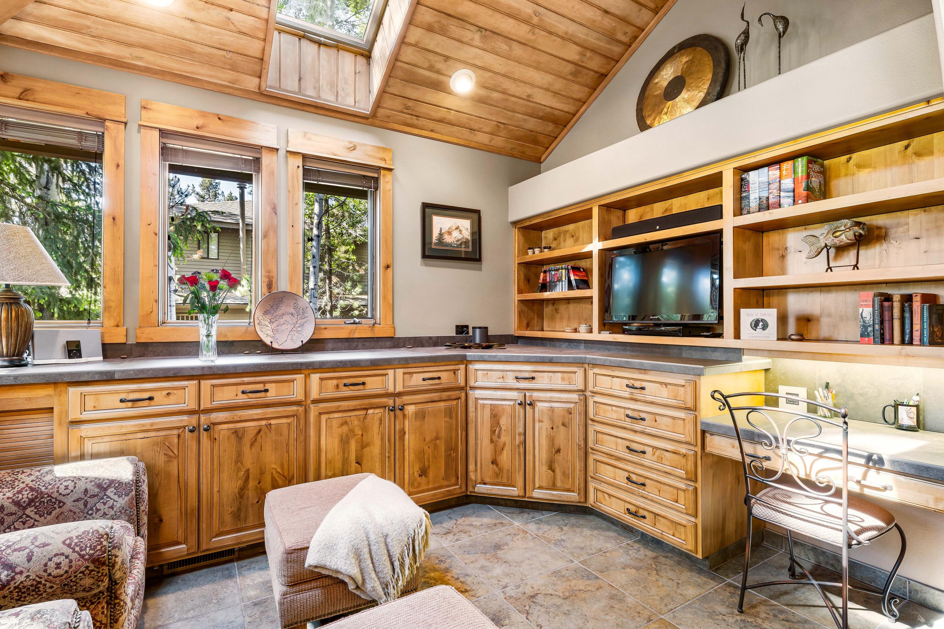 Fairway Point Villag - Residential