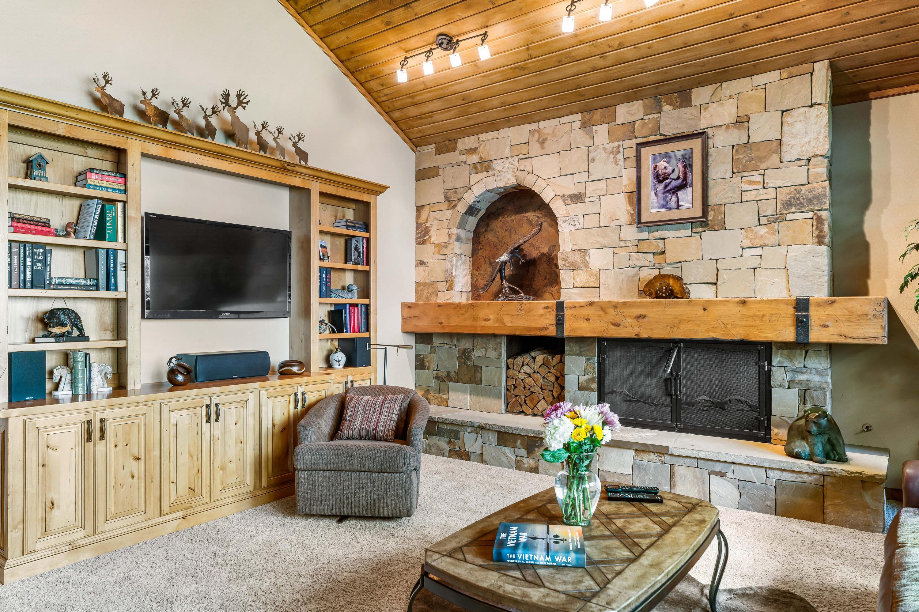 Fairway Point Villag - Residential