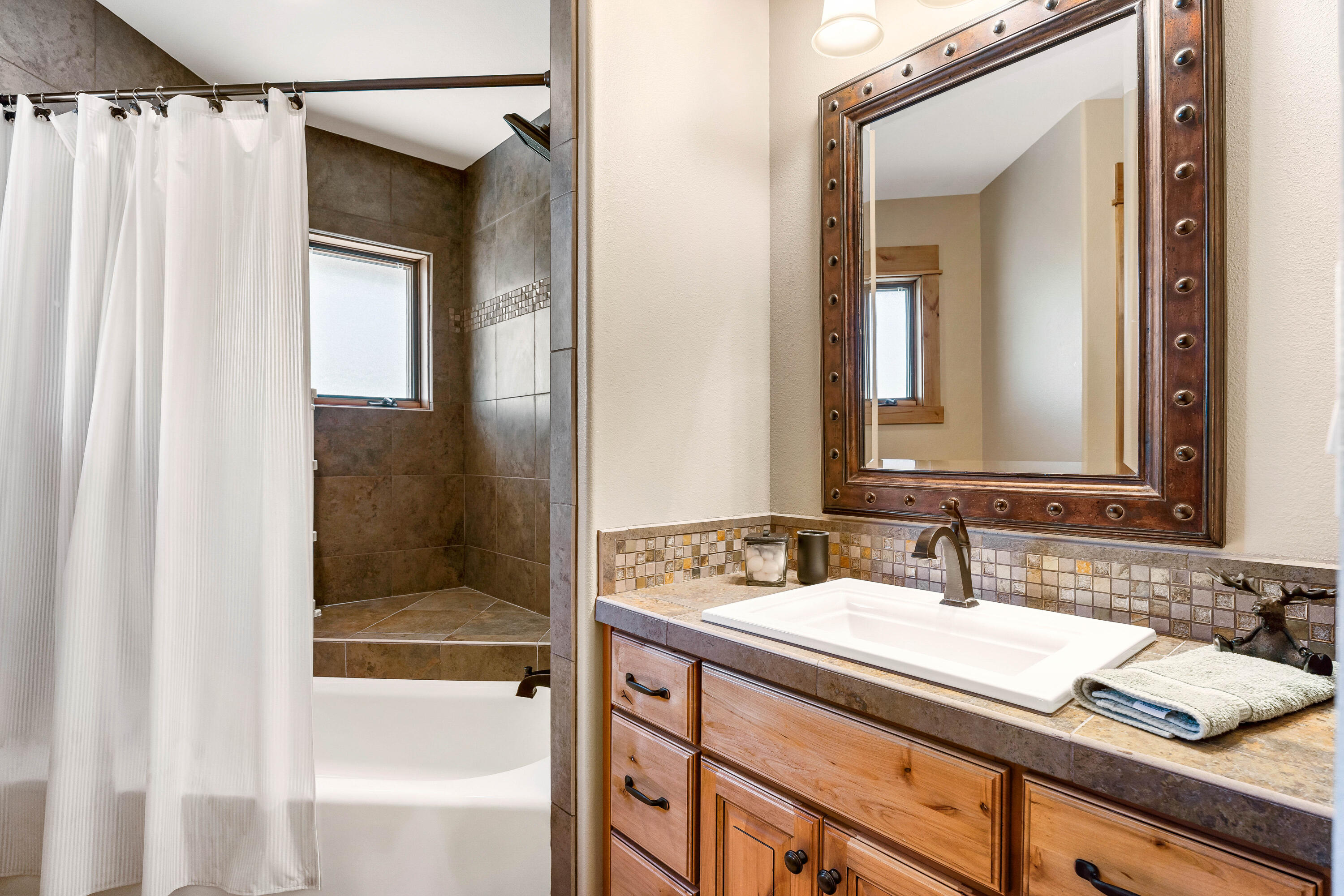 Fairway Point Villag - Residential