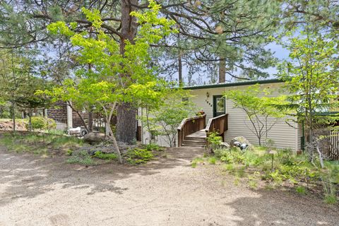 1535 NW Quincy Avenue Bend OR 97703