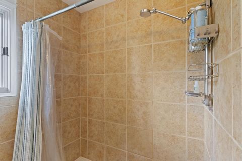 Tiny photo for 1535 NW Quincy Avenue, Bend, OR 97703 (MLS # 220217748)