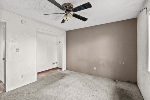 Tiny photo for 2618 Carr Street, White City, OR 97503 (MLS # 220212460)