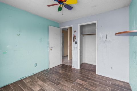 Tiny photo for 2618 Carr Street, White City, OR 97503 (MLS # 220212460)