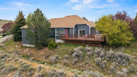 Tiny photo for 1713 Harmony Lane, Klamath Falls, OR 97601 (MLS # 220219260)