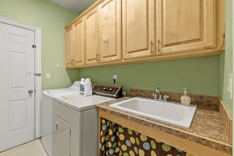 Tiny photo for 1713 Harmony Lane, Klamath Falls, OR 97601 (MLS # 220219260)