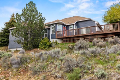 Tiny photo for 1713 Harmony Lane, Klamath Falls, OR 97601 (MLS # 220219260)