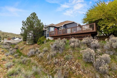 Tiny photo for 1713 Harmony Lane, Klamath Falls, OR 97601 (MLS # 220219260)