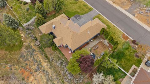 Tiny photo for 1713 Harmony Lane, Klamath Falls, OR 97601 (MLS # 220219260)