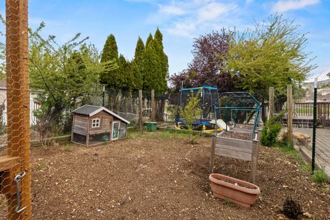 Tiny photo for 1713 Harmony Lane, Klamath Falls, OR 97601 (MLS # 220219260)