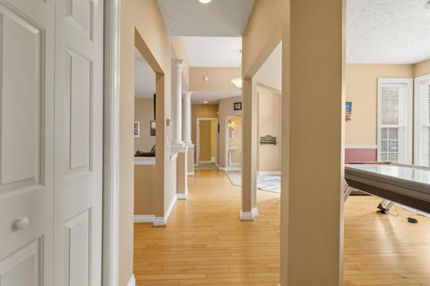 Tiny photo for 1713 Harmony Lane, Klamath Falls, OR 97601 (MLS # 220219260)