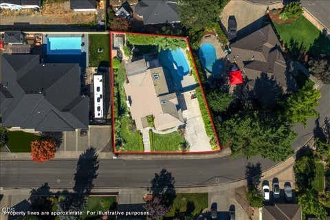 Tiny photo for 3270 Larue Drive, Medford, OR 97504 (MLS # 220226121)