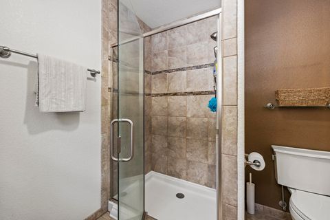 Tiny photo for 840 Ponderosa Drive, Klamath Falls, OR 97601 (MLS # 220217283)