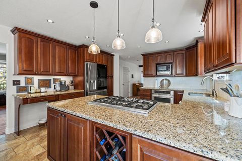 Tiny photo for 840 Ponderosa Drive, Klamath Falls, OR 97601 (MLS # 220217283)