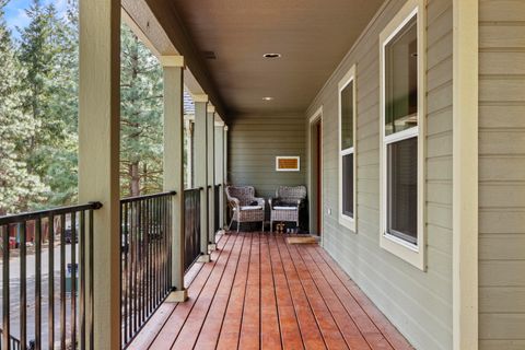 Tiny photo for 840 Ponderosa Drive, Klamath Falls, OR 97601 (MLS # 220217283)