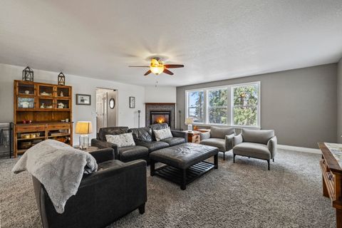 Tiny photo for 840 Ponderosa Drive, Klamath Falls, OR 97601 (MLS # 220217283)