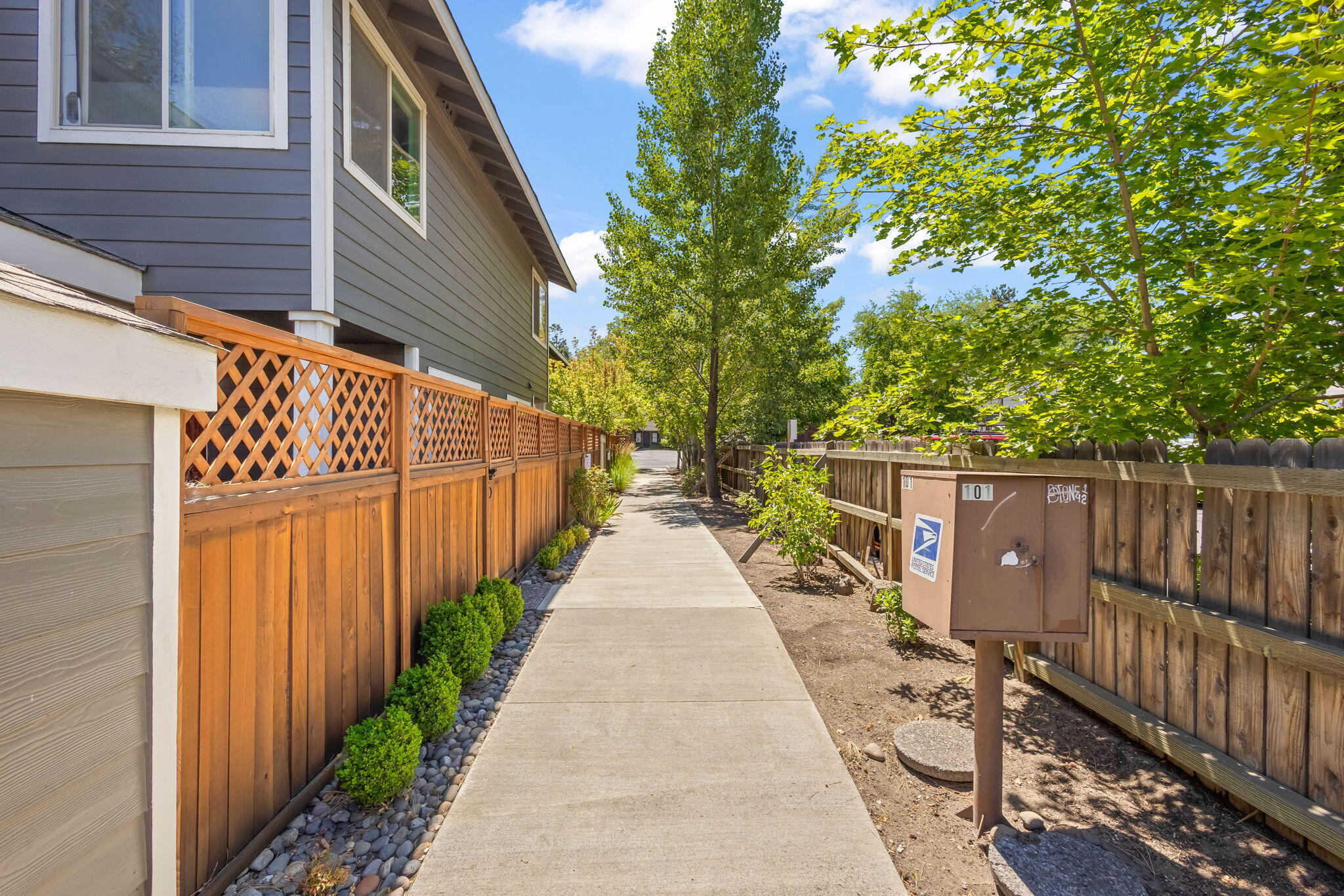 Hawthorne Townhouses - Residential