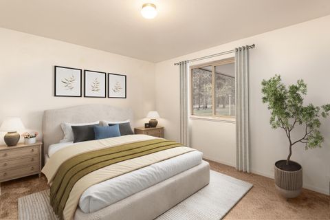 Tiny photo for 14731 Longleaf Pine Pne, La Pine, OR 97739 (MLS # 220215756)